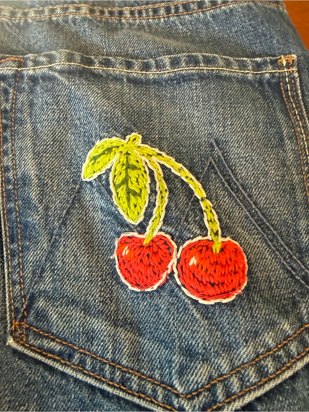 MOTHER THE DODGER ANKLE GREEN THUMB Cherry Embroidered jeans size 30 EUC - Picture 3 of 10